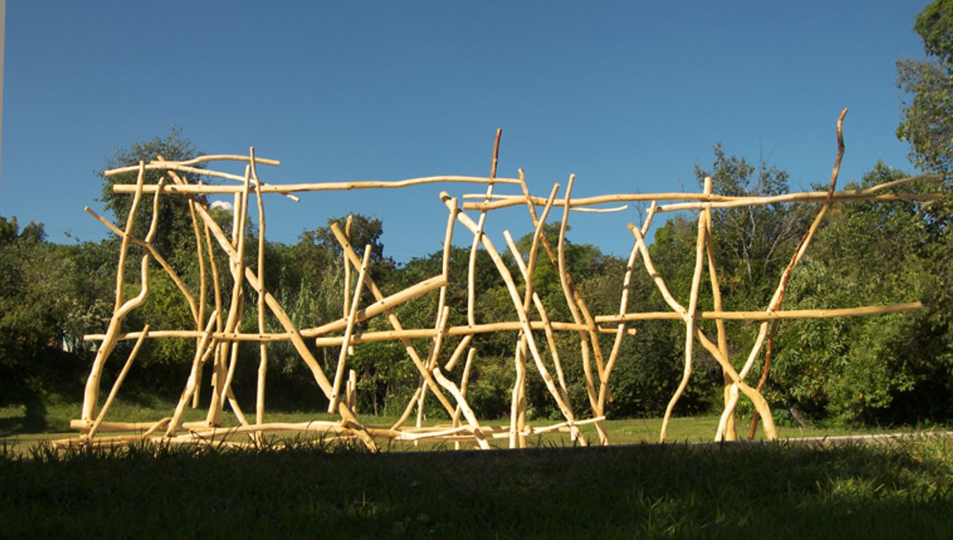 Retrosculpture - Sculpture by Guillermo Quintero Rojas (2010)